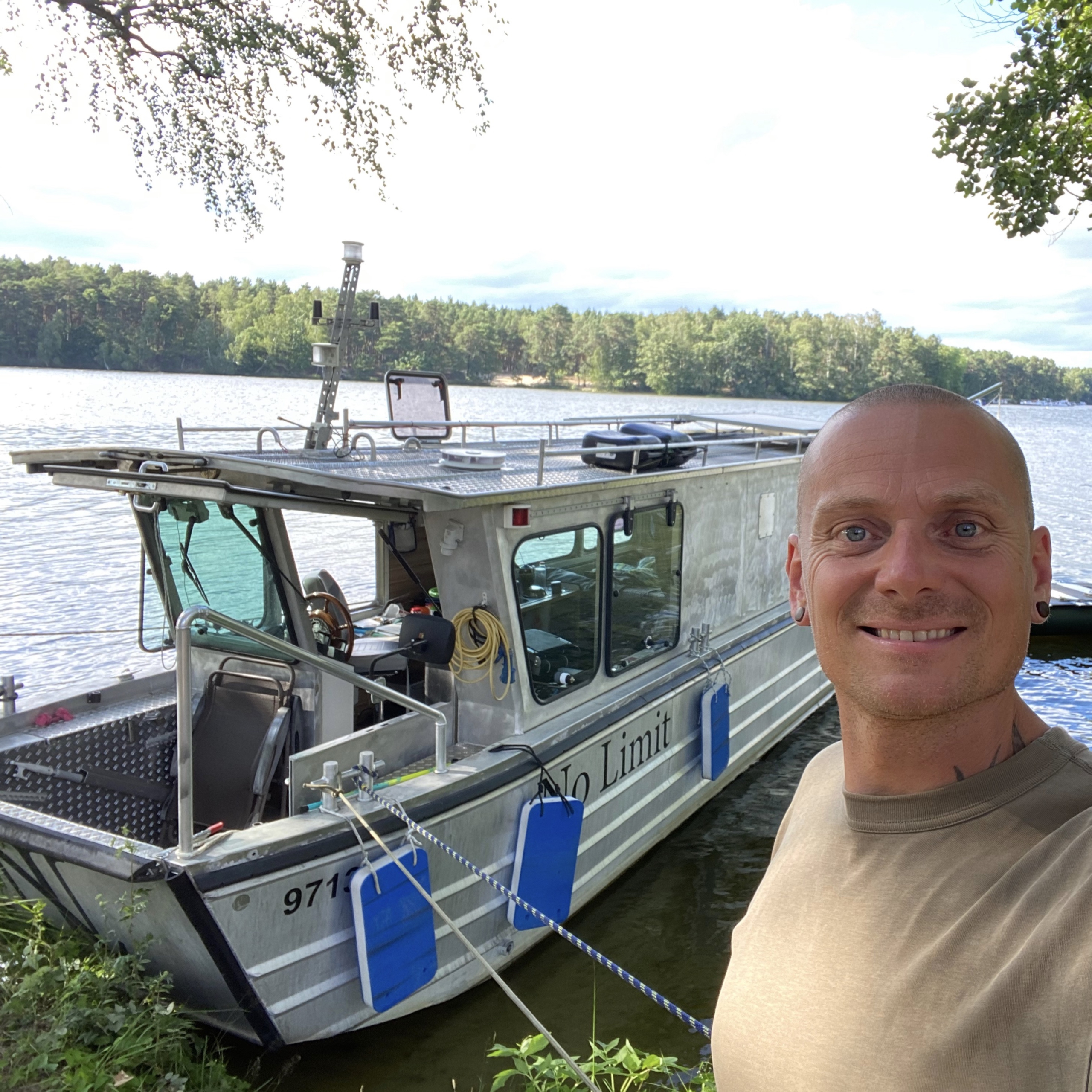 Simon Geiger Aluminium Hausboot